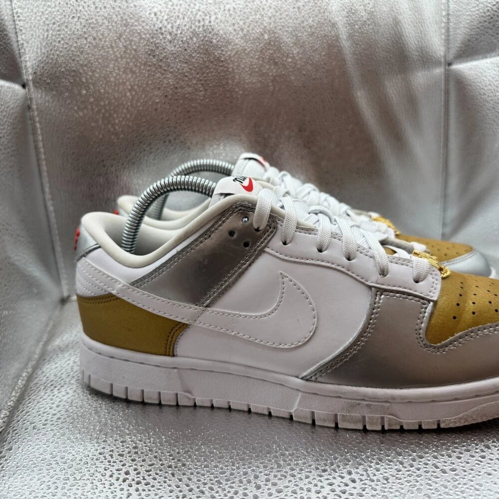 Size 9.5 Nike‎ Dunk Low Womens Gold White Silver Athletic Sneakers DH4403-700 - Picture 2 of 11